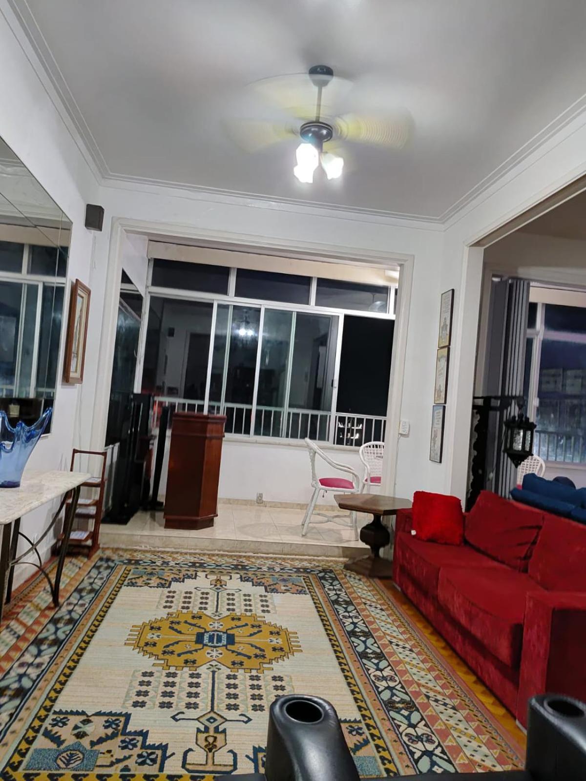 Em Copacabana Apartamento